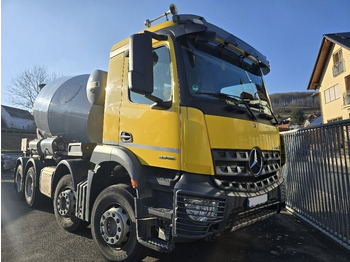 Concrete mixer truck LIEBHERR