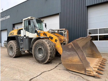 Wheel loader Liebherr L580: picture 3