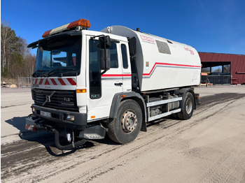 Road sweeper VOLVO FL