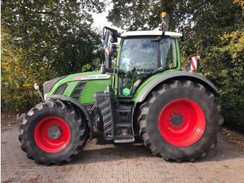 Farm tractor Fendt 724 Vario S4 ProfiPlus: picture 2