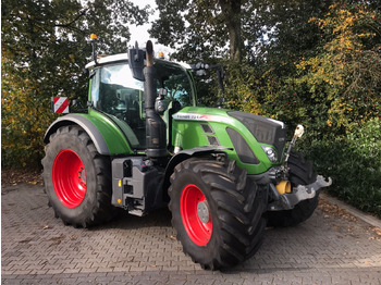 Farm tractor Fendt 724 Vario S4 ProfiPlus: picture 3