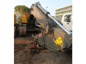 Crawler excavator VOLVO EC210B