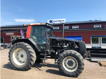 Farm tractor VALTRA 8000