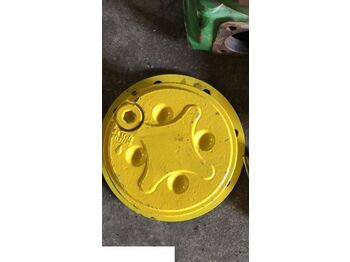 Steering knuckle JOHN DEERE