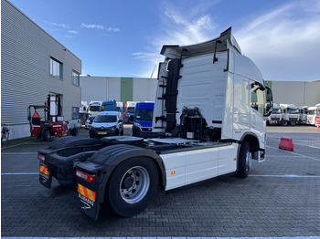 Tractor unit Volvo FM 380 Globetrotter / 273 dkm / New Smart Tacho 2 / APK TUV 02-26: picture 2