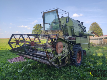 Combine harvester CLAAS