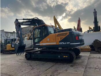 Crawler excavator HYUNDAI