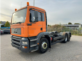 Cab chassis truck MAN