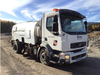 Road sweeper Volvo FL 240: picture 4