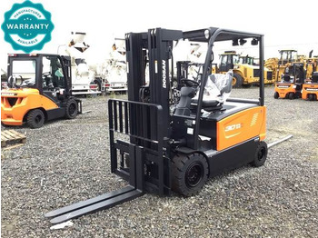 Electric forklift DOOSAN