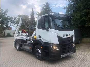 Skip loader truck IVECO X-WAY