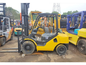 Diesel forklift Komatsu FD30: picture 3