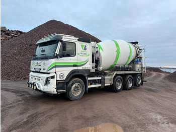 Concrete mixer truck VOLVO FMX 540