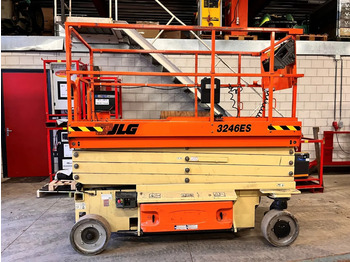 Scissor lift JLG