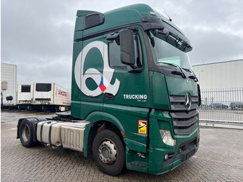 Tractor unit Mercedes-Benz Actros 1845: picture 3
