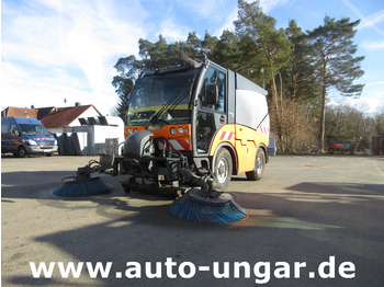 Road sweeper HAKO