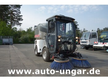 Road sweeper HAKO