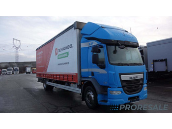 Curtainsider truck DAF LF