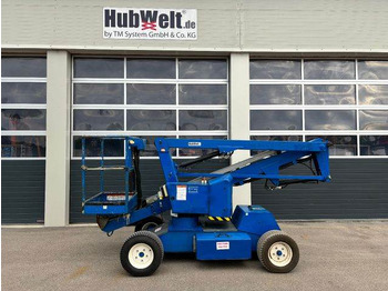 Articulated boom NIFTYLIFT