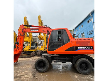 15ton Used Wheel Excavator Doosan Dh150w-7 Made In Korea For Sale With Original Good Running Condition In Shanghai on lease 15ton Used Wheel Excavator Doosan Dh150w-7 Made In Korea For Sale With Original Good Running Condition In Shanghai: picture 1