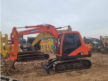 Crawler excavator DOOSAN DX80