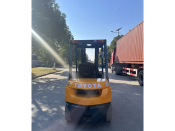 Diesel forklift Toyota FD30: picture 5