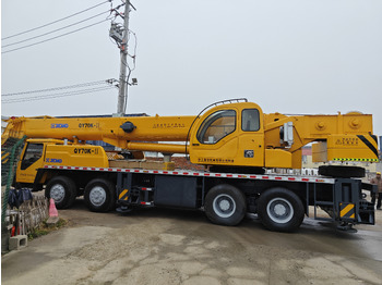 Mobile crane XCMG