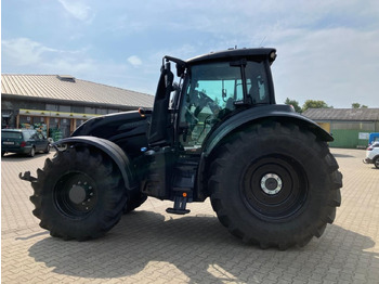 Farm tractor Valtra T195 V BLACK MATT EDITAKTION: picture 2