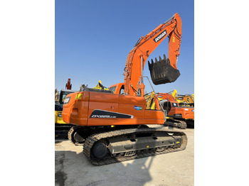 Crawler excavator DOOSAN DX225LC