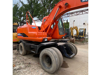 Crawler excavator DOOSAN