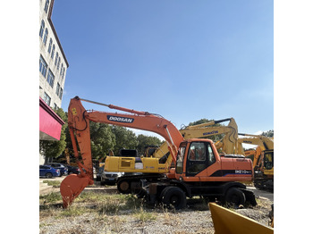 Wheel excavator DOOSAN DH210W-7