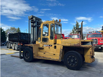 Forklift CATERPILLAR DP