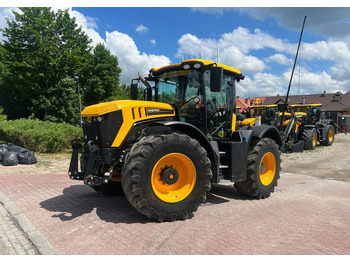 Farm tractor JCB Fastrac 4220