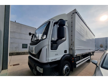 Curtainsider truck IVECO