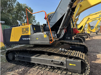 Crawler excavator VOLVO EC240