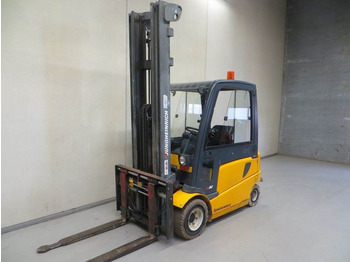 Electric forklift Jungheinrich EFG-VAC 30: picture 3