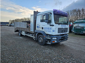 Autotransporter truck MAN TGM 18.240