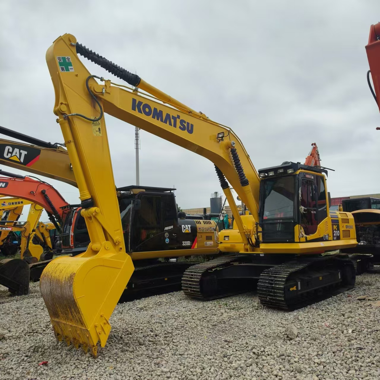 Crawler excavator KOMATSU PC210