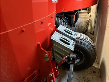 Forage mixer wagon 2018 Kuhn 6.1 DS Feed Mixer: picture 5