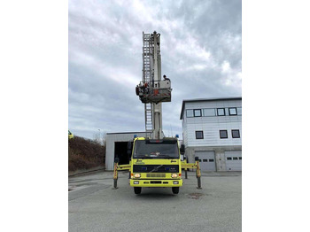 Truck mounted aerial platform 1997 Volvo FL12 / Bronto Skylift 32m: picture 2