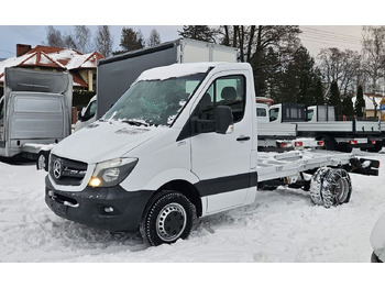 Cab chassis truck MERCEDES-BENZ Sprinter 519