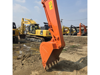 Crawler excavator HITACHI ZX120: picture 3