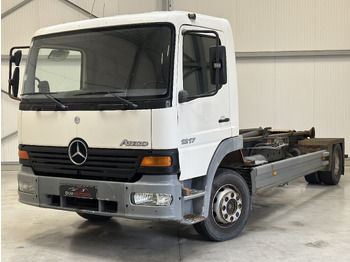 Hook lift truck MERCEDES-BENZ Atego