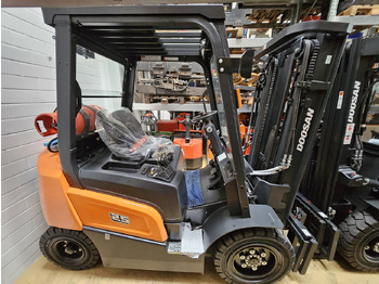 LPG forklift DOOSAN