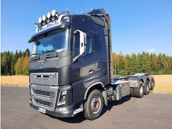 Timber truck VOLVO FH 750