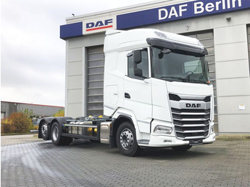 Container transporter/ Swap body truck DAF XG 480