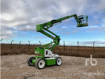 Articulated boom NIFTYLIFT