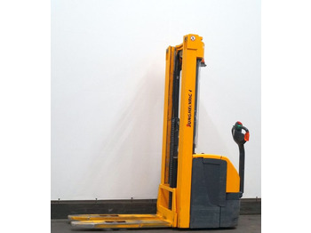 Stacker JUNGHEINRICH EJC