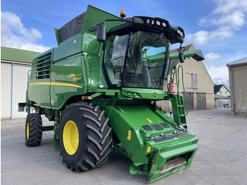 Combine harvester JOHN DEERE W550