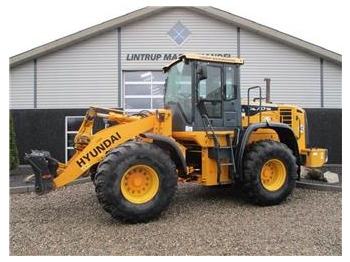 Wheel loader HYUNDAI